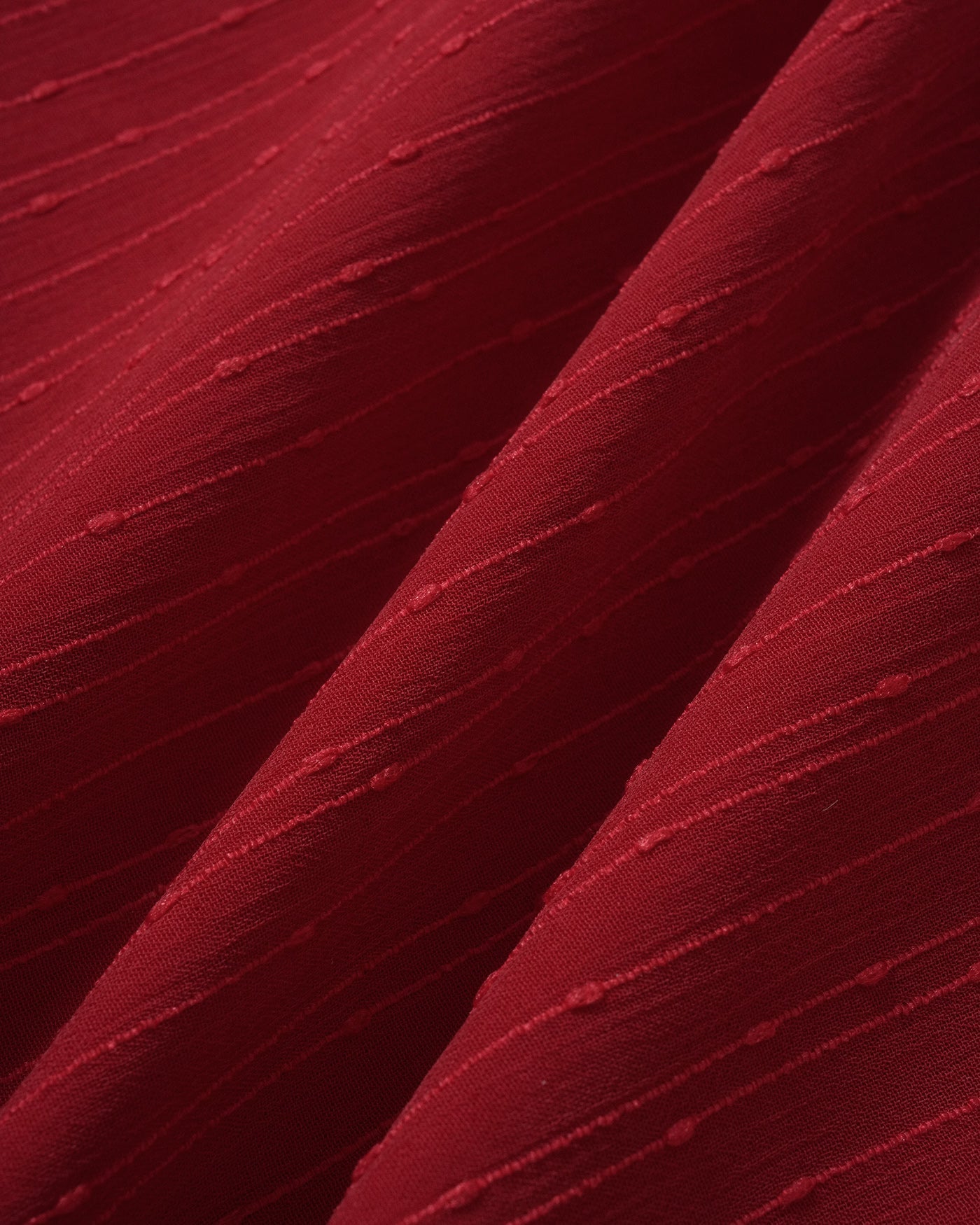 Abito con scollo a cuore rosso