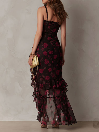 Vestito Boho Chic Nero e Rosso con Fiori, Arricciature e Dettagli in Pizzo