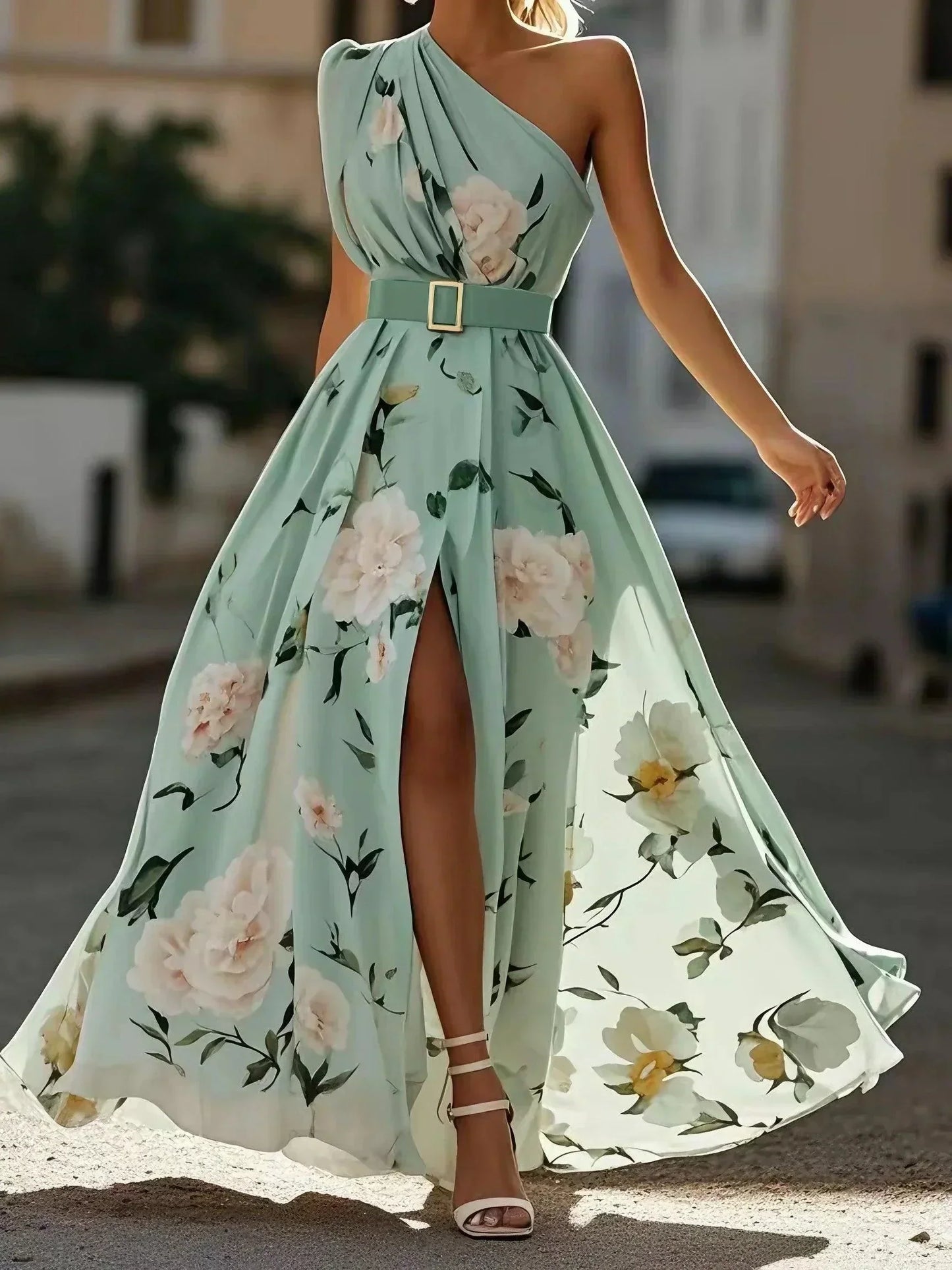 Vestito lungo monospalla floreale verde chiaro