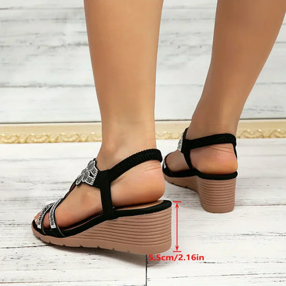 Sandali con mini zeppa e strass floreali
