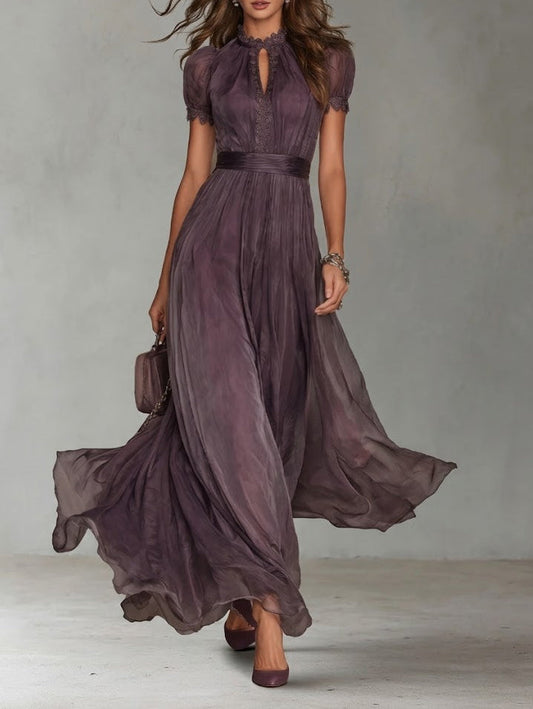 Abito lungo viola con scollo a goccia e bordo in pizzo di chiffon