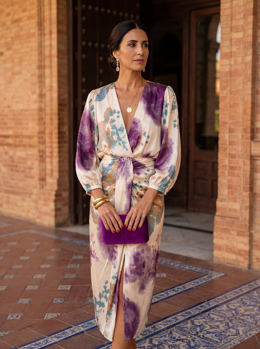 Abito elegante con scollo a V