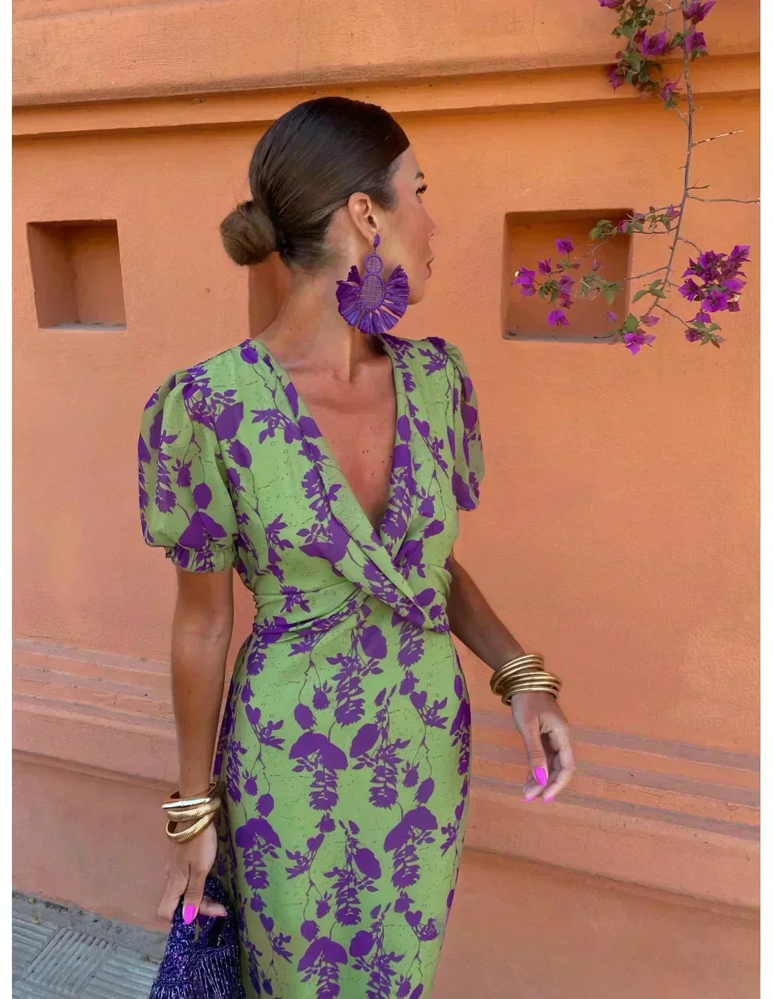 Abito Boho Plissettato Floreale con Scollo a V