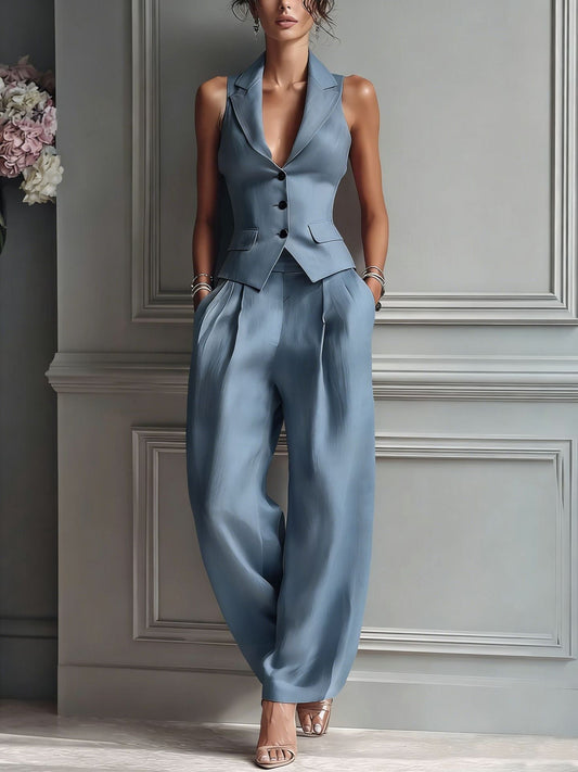 Completo da donna due pezzi con scollo a V e bottoni