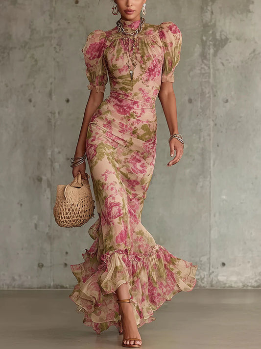 Abito lungo con stampa vintage di rose e maniche a sbuffo