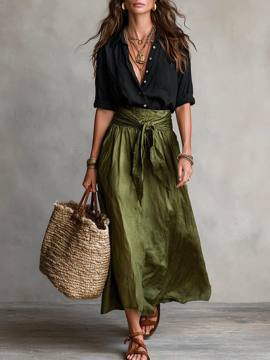 Completo due pezzi: t-shirt nera e gonna midi verde oliva