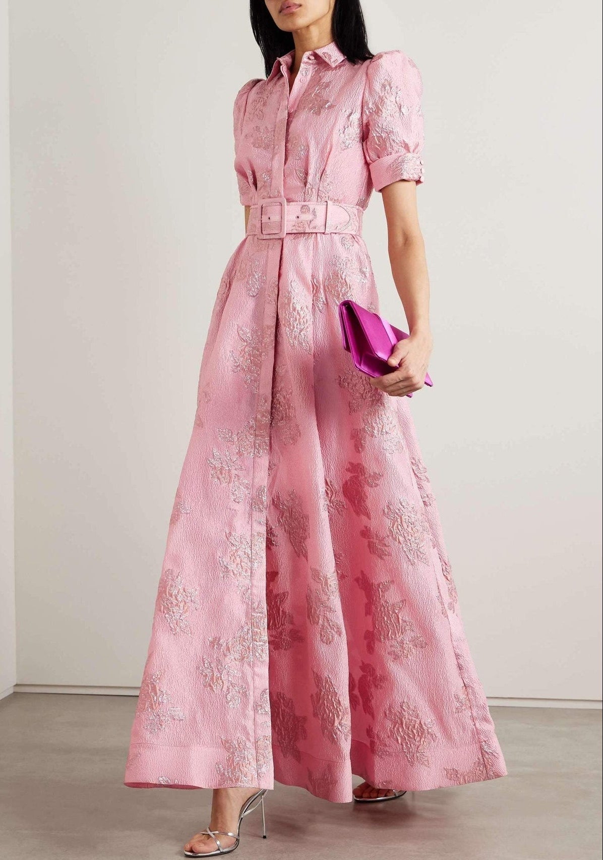 Vestito floreale con maniche corte a sbuffo